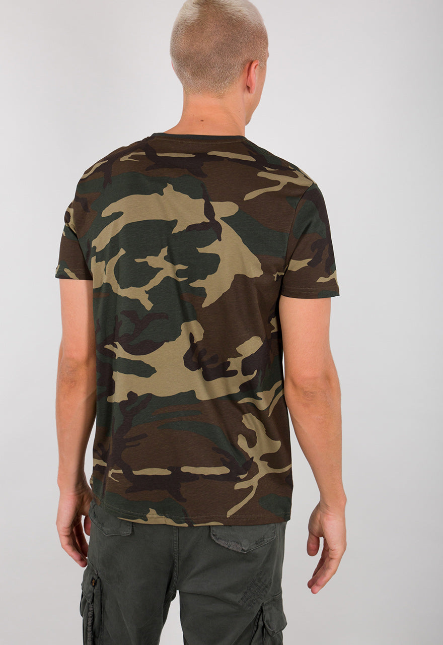 Alpha Industries Basic T-Shirt Herren – Camo-Logodruck