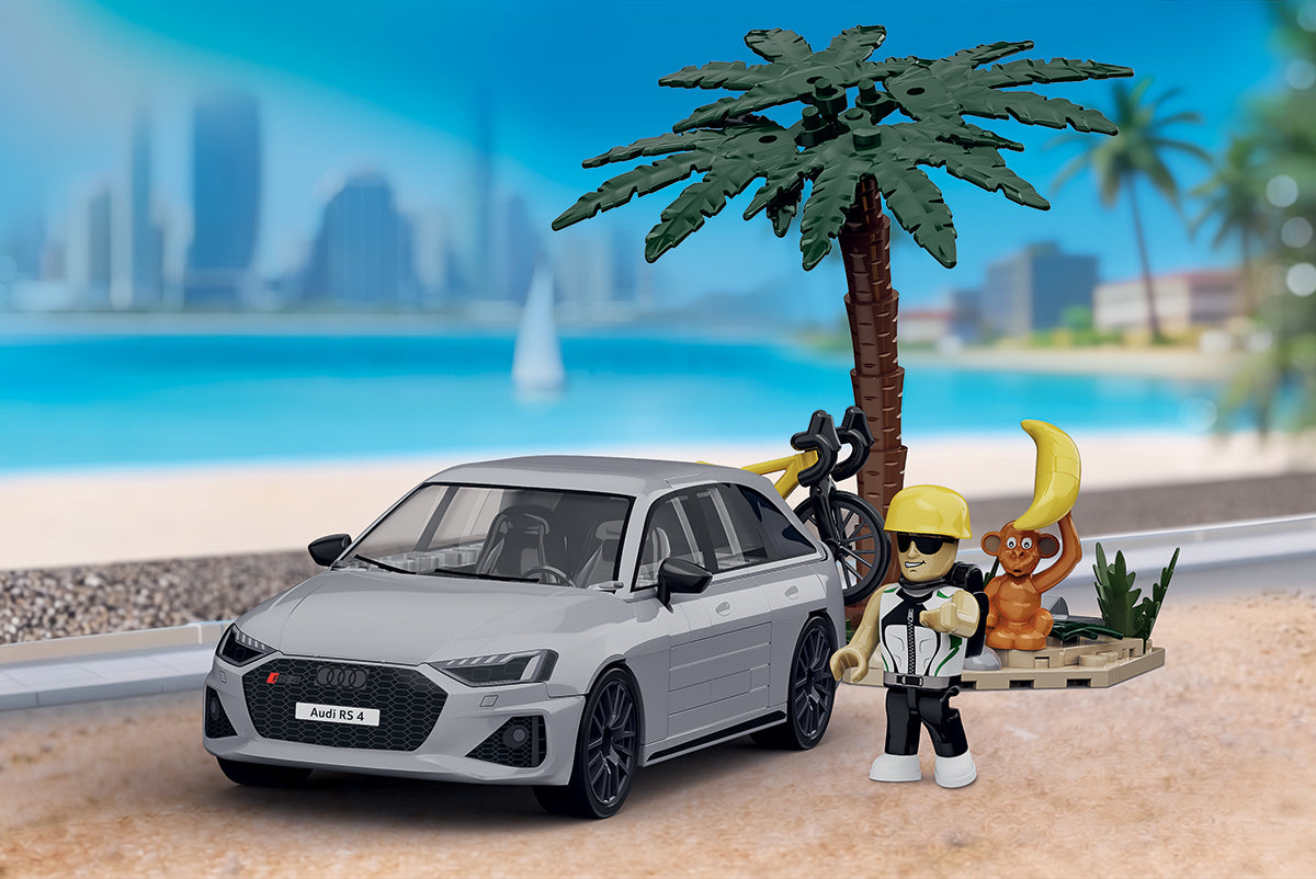 Cobi ACTION TOWN - Audi RS 4 "Cycling Madness"
